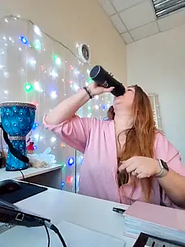 Онлайн чат XXX Juicy_PeachLux