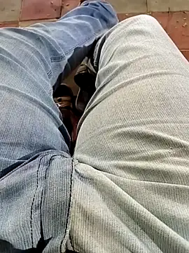 Chat XXX en directo de Horny-boyyy