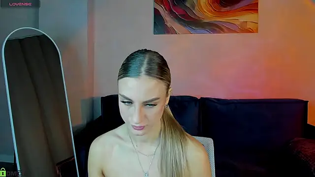 Silen_Tori: онлайн-секс-чат