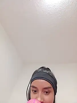 sweetdubros2n Live XXX chat