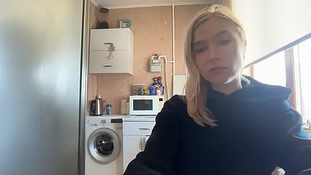 AngelJeni élő XXX-chatje