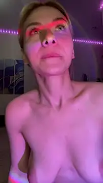 Lissy_Liss élő XXX-chatje