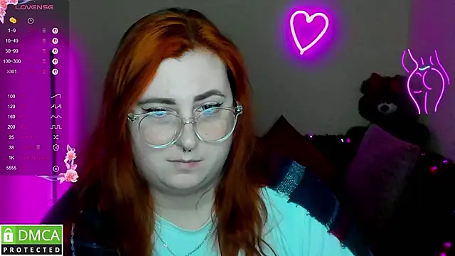 Chat +18 de Alicia_love00 ao vivo