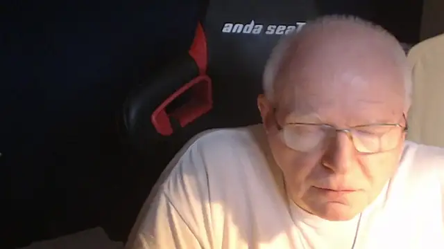 Chat XXX en directo de lonely_peter