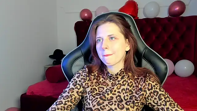 Chat +18 de FreyaVey ao vivo