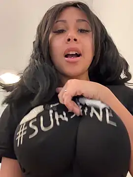 HaileyDiana: διαδικτυακό σόου στην κάμερα