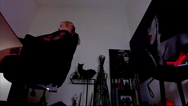 MistressDemi live XXX chat