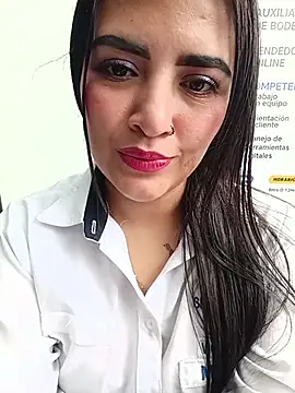 MAYE__13's Live XXX Chat