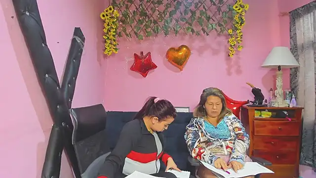 Онлайн чат XXX lesbiancuple