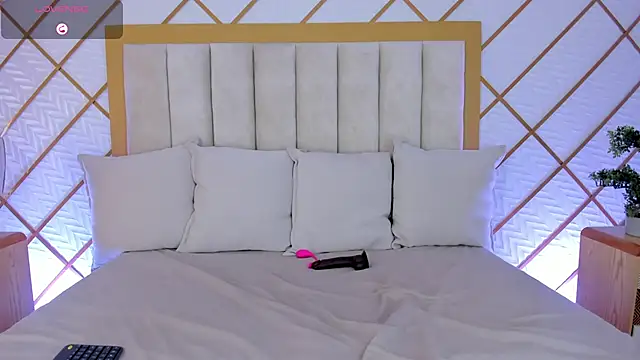 cocoamore Webcam show