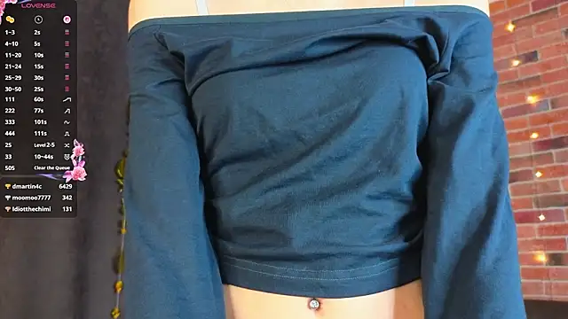 VelvetRisquen Live XXX chat