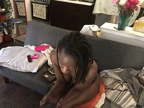 littyleesh1's Webcam Show