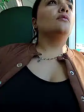 XXX chat uživo modela Laurys_sweethot