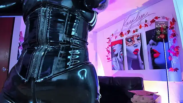 kayilyn élő XXX-chatje