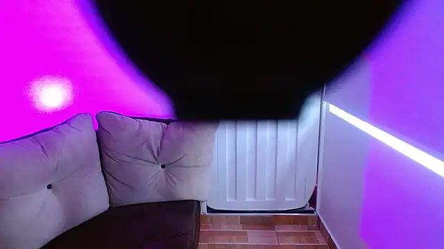 milfroussen Live XXX chat