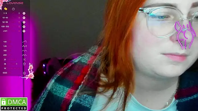 Chat +18 de Alicia_love00 ao vivo