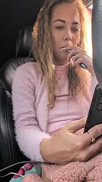 Risky_julia2330: απευθείας συνομιλία ΧΧΧ