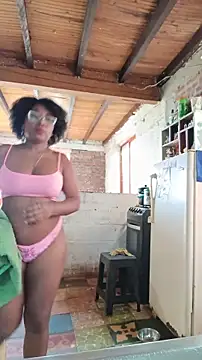 Онлайн чат XXX ChanneldelaCroix