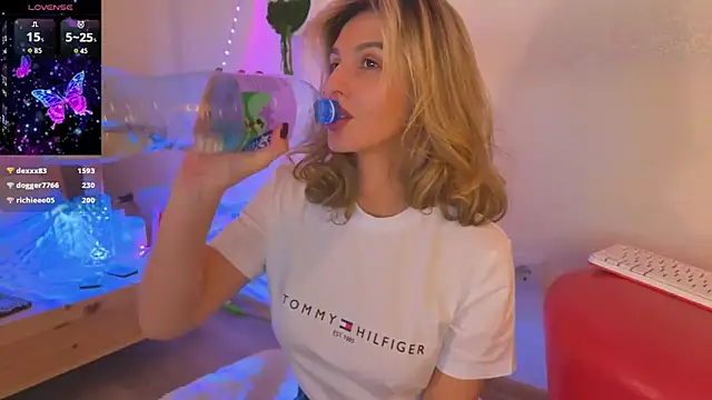 divamonikate Adlı Modelin Canlı XXX Sohbeti