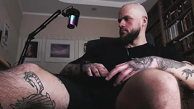 FindomJason লাইভ XXX চ্যাট