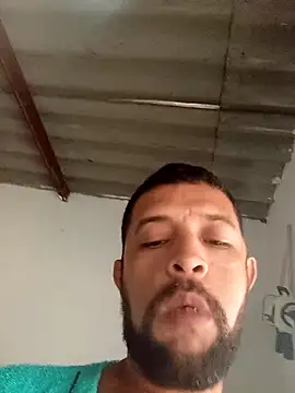 Hot_Veteran_1 Show in webcam