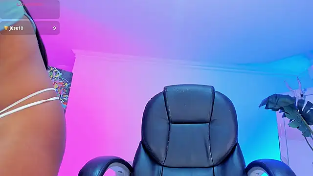 Chat XXX en directo de JANYLOVE__