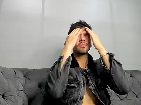 Chat XXX en directo de BrunoTurnerr