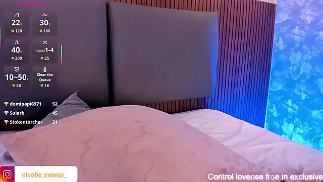 NicolleeEvanss Live XXX-chat