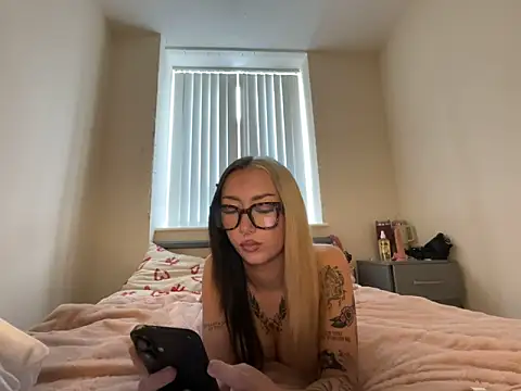 Show modela lace_xxx na web-kameri