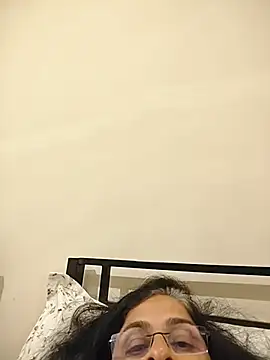 NakedMILFx Webcam Show