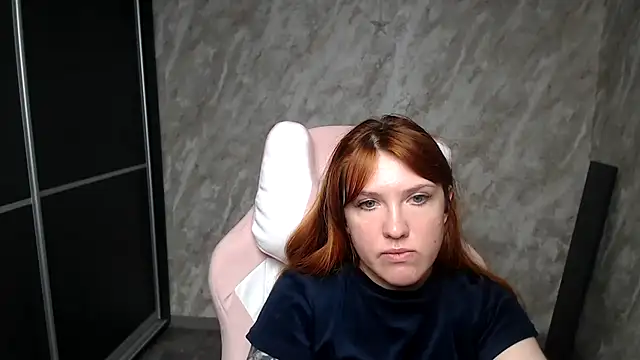 Reginasmilee's Live XXX Chat