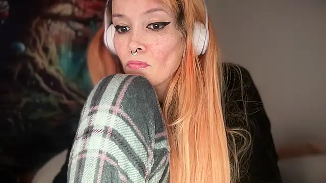 FRRANNKIE Adlı Modelin Canlı XXX Sohbeti