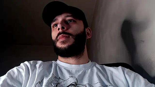 Chat XXX Live henryaxe