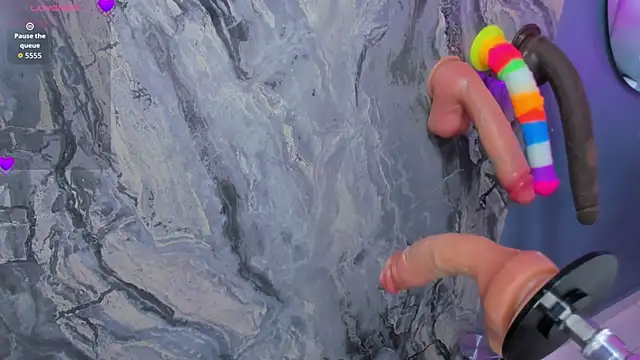 Chat +18 de hinata_dolly ao vivo