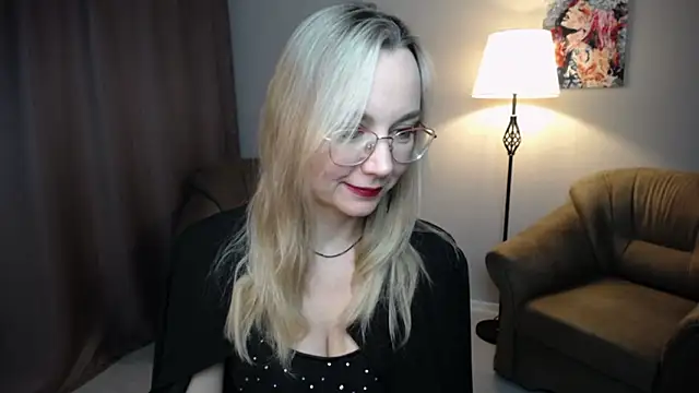 Ava_Elior live XXX chat