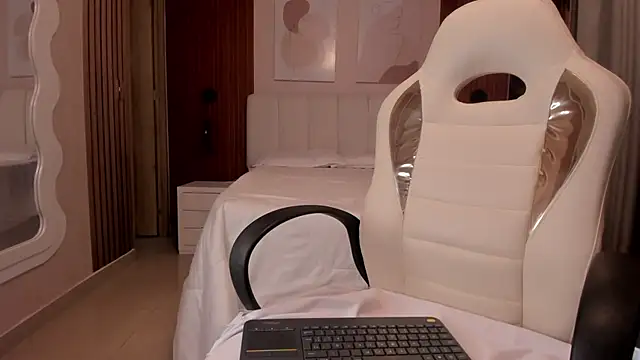 Miss_dare – Naživo XXX chat