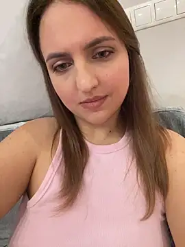 AliceDesmeeのライブXXXチャット