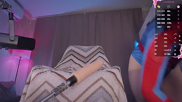 دردشة Juicy_Vikki الجنسية المباشرة