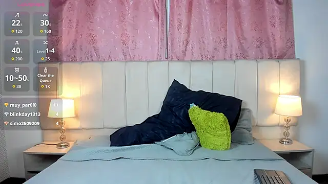 XXX chat uživo modela mia__gv