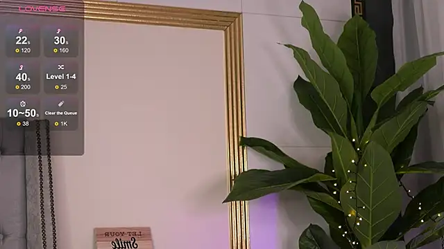 Chatroom XXX en direct de RebeccaRese