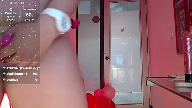 milfsecret69 现场XXX聊天