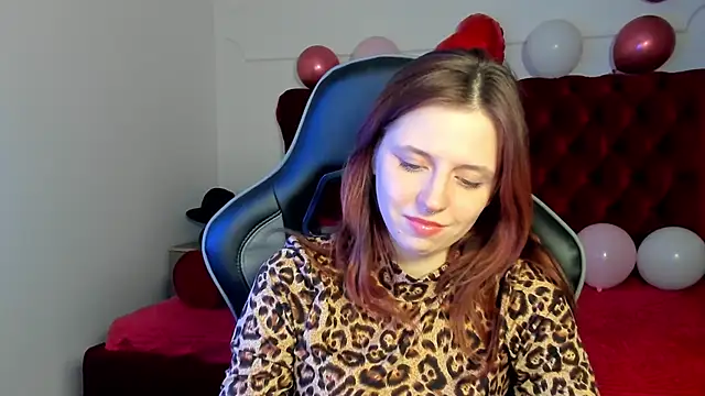 FreyaVey: онлайн-секс-чат