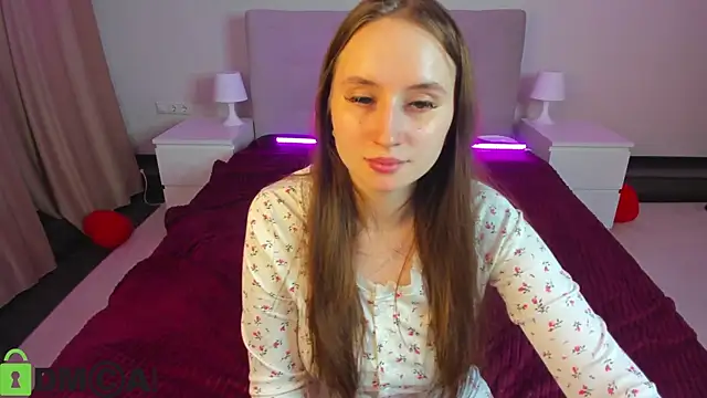 Chat +18 de Kira__Sweet ao vivo