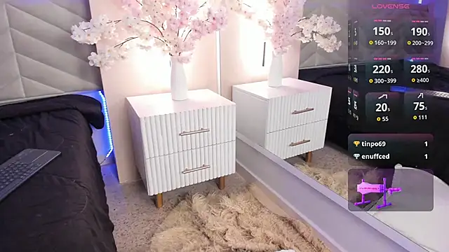 Bella_Williiams Pertunjukan Webcam