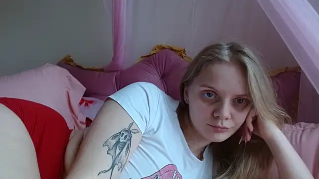 Chat +18 de CherrysGotCakes ao vivo