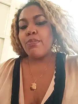 ELLA_KELLY Live XXX-chat