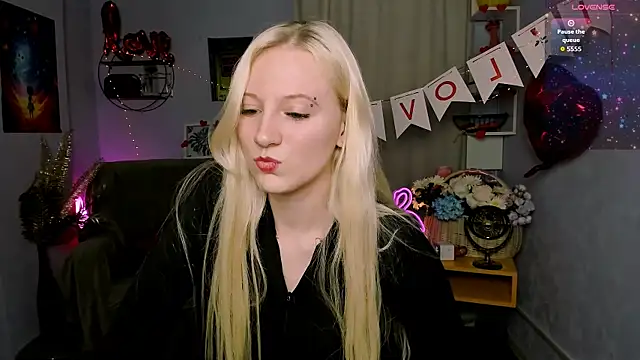 madam_uliis Live XXX-Chat