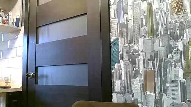 Shailadiess: διαδικτυακό σόου στην κάμερα