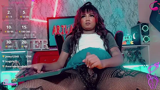 Mayka_Hotn Webbikameraesitys