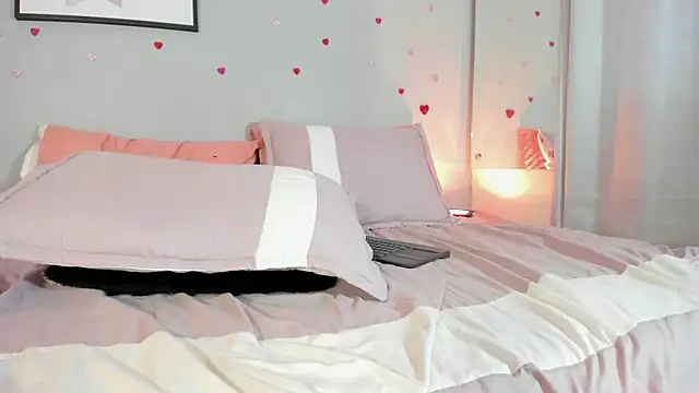 PauleteW10 在線直播表演